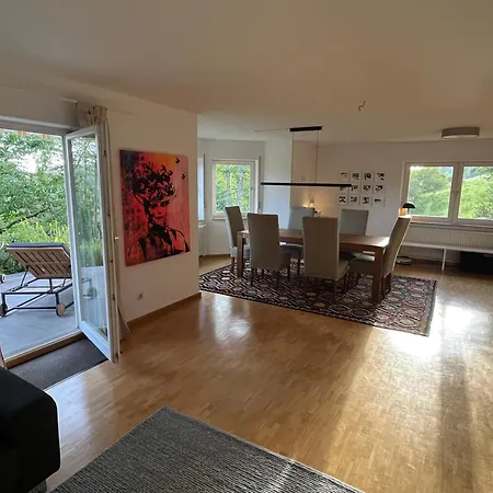 Landhaus-villa Auf Dem Berg Semesterbostad *