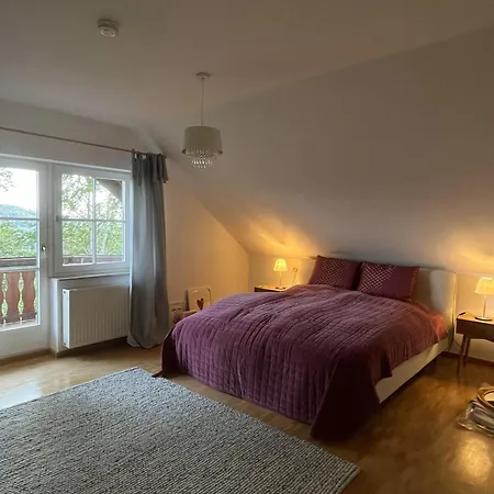 Landhaus-villa Auf Dem Berg Semesterbostad *